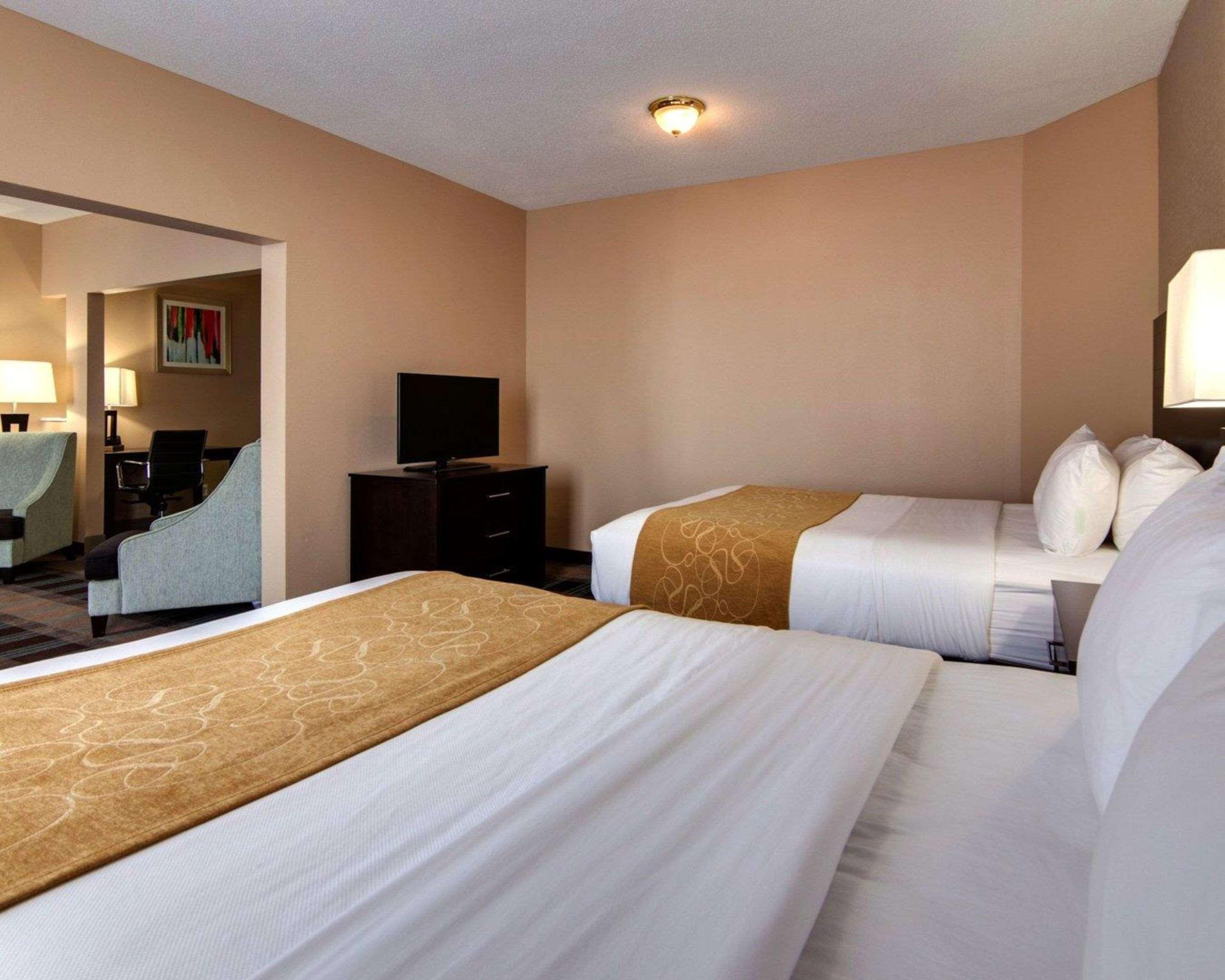 Comfort Suites Houston West At Clay Road Exterior photo