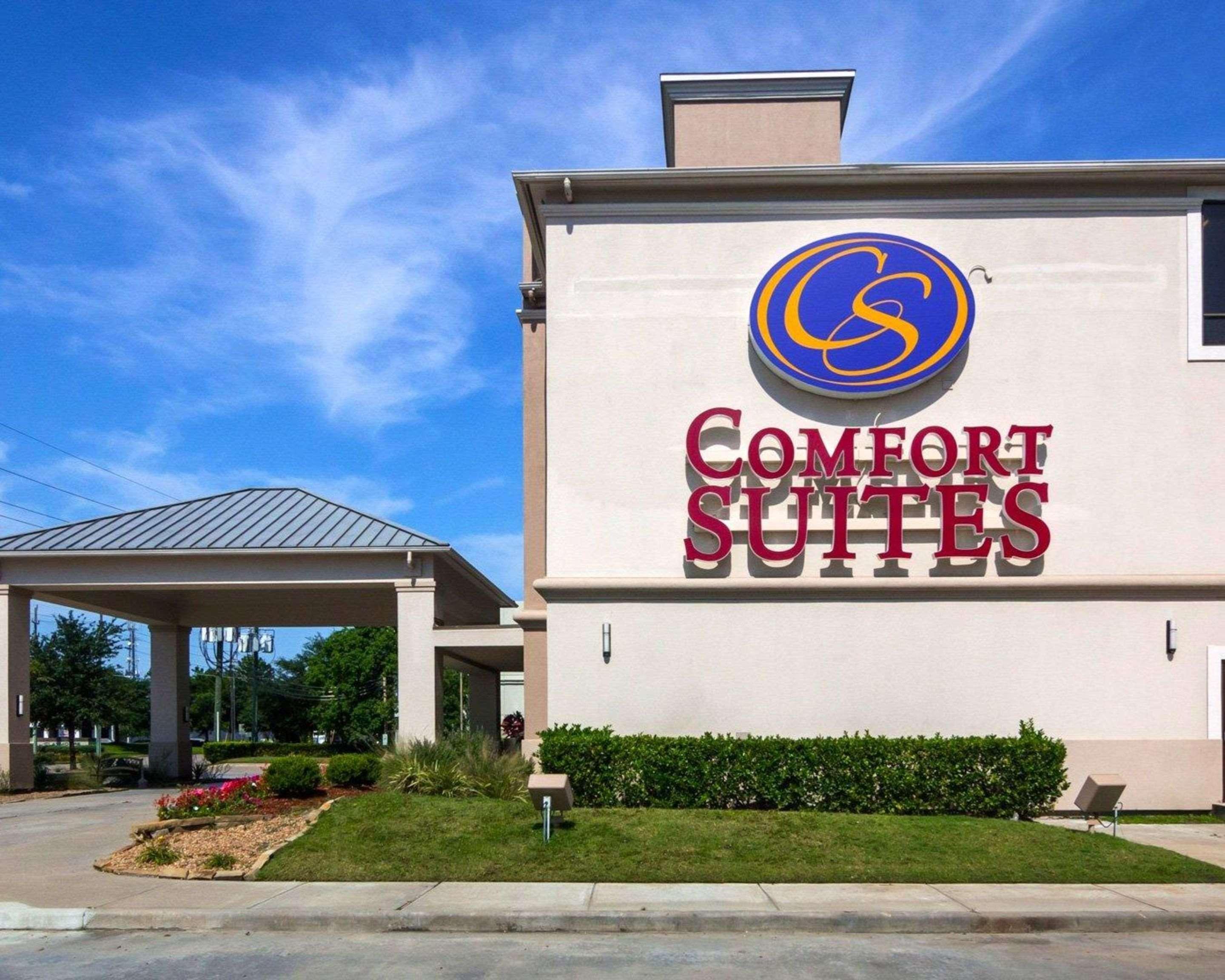 Comfort Suites Houston West At Clay Road Exterior photo